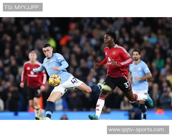 马奎尔绝杀利物浦进球获曼联十月最佳荣誉展现卓越实力